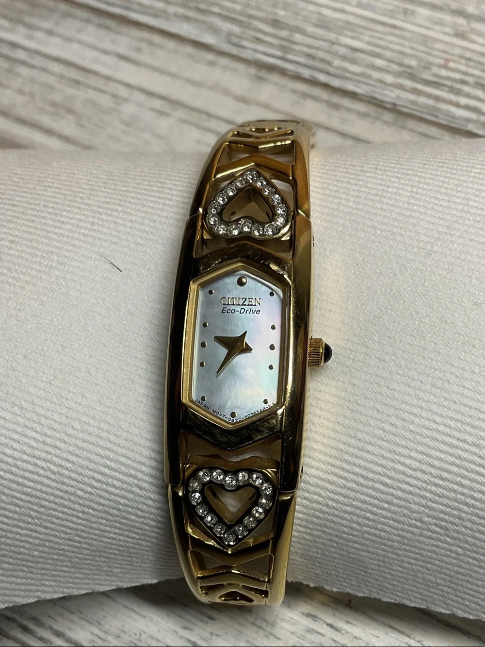 Citizen Eco Drive EG2272-50-D Gold Tone Ladies Watch Heart accent  WORKING